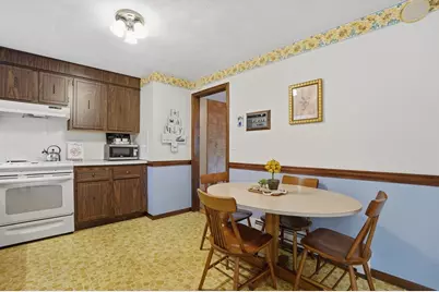 12 Linden Street, Woburn, MA 01801 - Photo 11