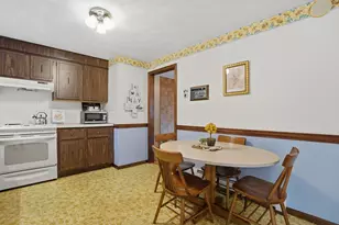 12 Linden St, Woburn, MA 01801 - Photo 11