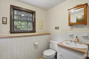 12 Linden St, Woburn, MA 01801 - Photo 29