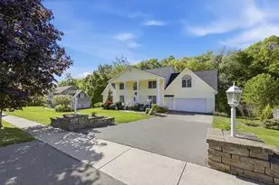 24 Jeanne Marie Dr, Westfield, MA 01085 - Photo 3