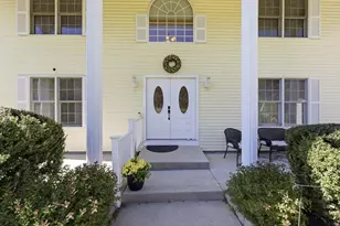 24 Jeanne Marie Dr, Westfield, MA 01085 - Photo 5