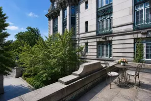 1514 Beacon St, Brookline, MA 02446 - Photo 11