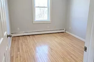 37 Sarah Ave, Lowell, MA 01854 - Photo 5