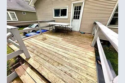107 Dorset St, Springfield, MA 01108 - Photo 15