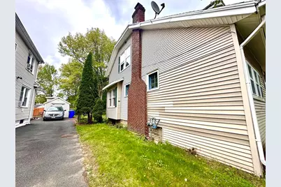 107 Dorset St, Springfield, MA 01108 - Photo 3