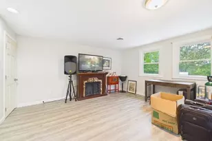 15 Sunset Dr, Randolph, MA 02368 - Photo 21