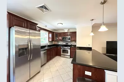 580 Quarry St #18, Quincy, MA 02169 - Photo 7