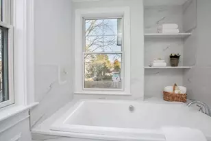 35 Hanson Rd, Newton, MA 02459 - Photo 9