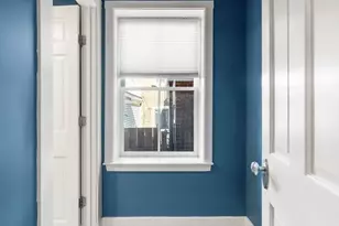 653 E 3rd St, Boston, MA 02127 - Photo 13