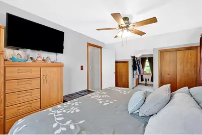 101 Frontenac Street, Chicopee, MA 01020 - Photo 15
