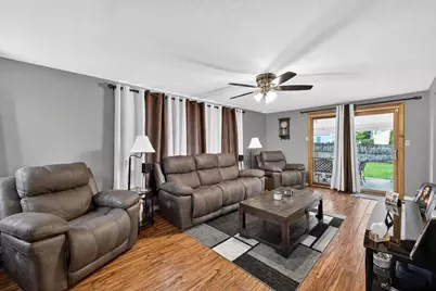 101 Frontenac Street, Chicopee, MA 01020 - Photo 11