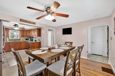 101 Frontenac Street, Chicopee, MA 01020 - Photo 9