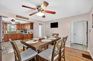 101 Frontenac St, Chicopee, MA 01020 - Photo 9