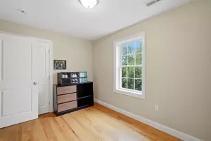 205 Bishop St, Framingham, MA 01702 - Photo 21