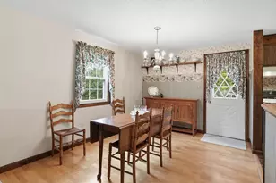 68 Deepfield Rd, Springfield, MA 01118 - Photo 9