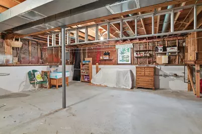 68 Deep Field Rd, Springfield, MA 01118 - Photo 31