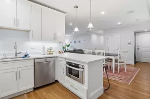 45 L St, Boston, MA 02127 - Photo 7