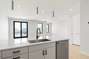 340 W 2nd St, Boston, MA 02127 - Photo 11