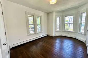 70 Gardner St, Waltham, MA 02453 - Photo 9