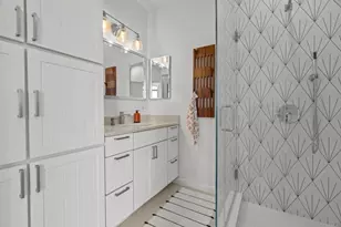 150 Orleans St, Boston, MA 02128 - Photo 29