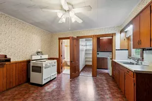 15 Winter St, Leominster, MA 01453 - Photo 35