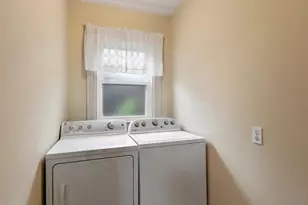 15 Winter St, Leominster, MA 01453 - Photo 17