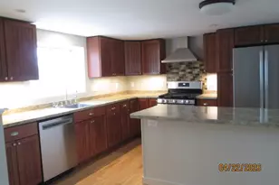 12 Parsons St, Peabody, MA 01960 - Photo 3