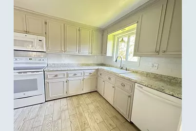 11 Sunview Terrace #1, Dartmouth, MA 02748 - Photo 3