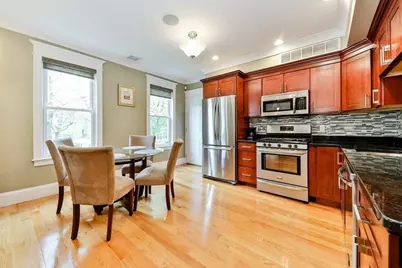 27 Elm St #2, Boston, MA 02122 - Photo 7