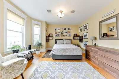 27 Elm St #2, Boston, MA 02122 - Photo 11