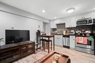 35 Montvale Ave, Woburn, MA 01801 - Photo 3