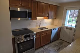 40 Lake St, Winchester, MA 01890 - Photo 3