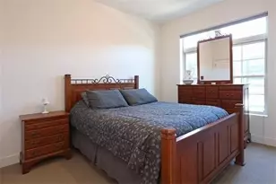 9 Gardner St, Boston, MA 02134 - Photo 5