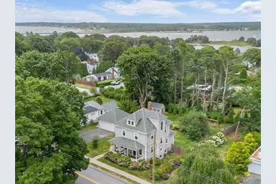 548 Elm St, Dartmouth, MA 02748 - Photo 21