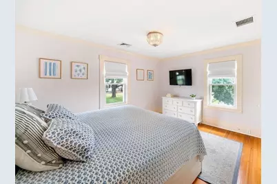 548 Elm St, Dartmouth, MA 02748 - Photo 13
