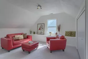 13 Cottage St, Wakefield, MA 01880 - Photo 15