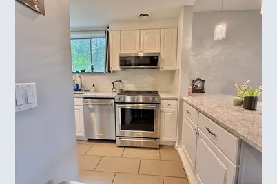 20 Stearns #45, Brookline, MA 02446 - Photo 3