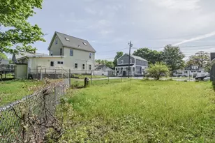 103 Wightman St, Chelmsford, MA 01863 - Photo 3