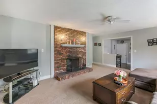 36 Fanning Ave, Dracut, MA 01826 - Photo 5