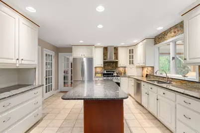7 Maple Brook Ln, Franklin, MA 02038 - Photo 7