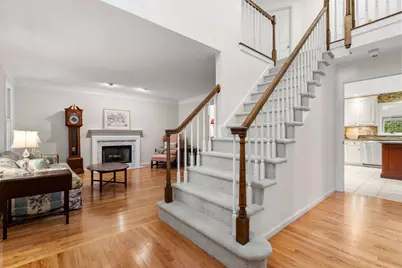 7 Maple Brook Ln, Franklin, MA 02038 - Photo 3