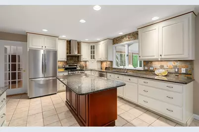 7 Maple Brook Ln, Franklin, MA 02038 - Photo 5