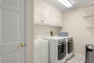 7 Maple Brook Ln, Franklin, MA 02038 - Photo 21