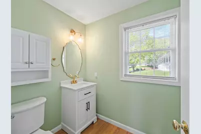 28 Bradford Circle, Hudson, NH 03051 - Photo 15