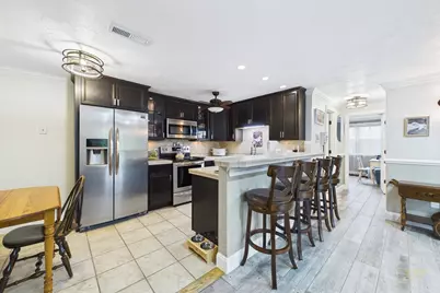 1619 Braley Rd #98, New Bedford, MA 02745 - Photo 3