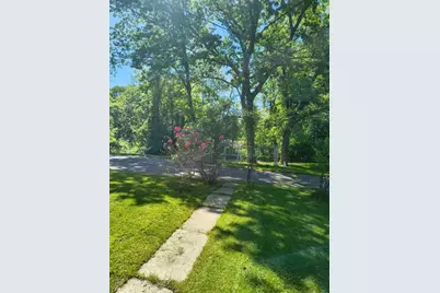 41 Linwood St, Haverhill, MA 01830 - Photo 3