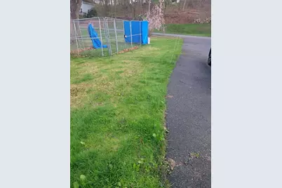 41 Linwood St, Haverhill, MA 01830 - Photo 5