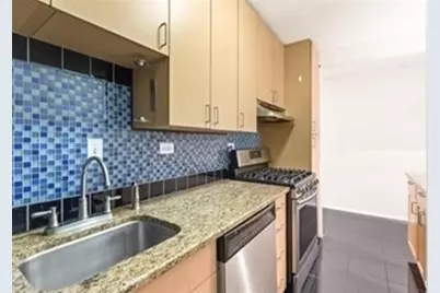2 Hawthorne Place #5K, Boston, MA 02114 - Photo 7