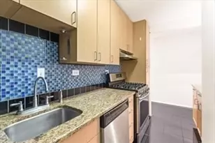 2 Hawthorne Pl, Boston, MA 02114 - Photo 7