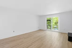15 Shadowbrook Ln, Milford, MA 01757 - Photo 9